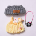 Yellow suspenders+Grey hat+Black camera