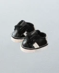Black white-edged casual shoes